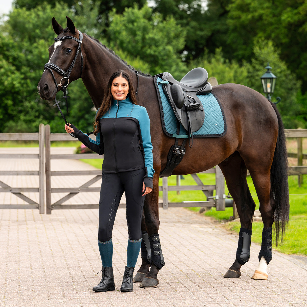 An all season sweat jacket Micah by QHP