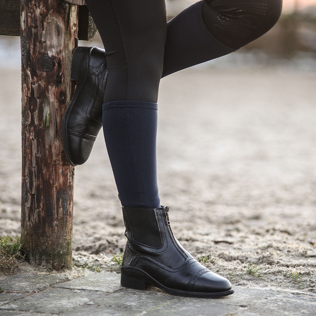 QHP Knee Stockings Active