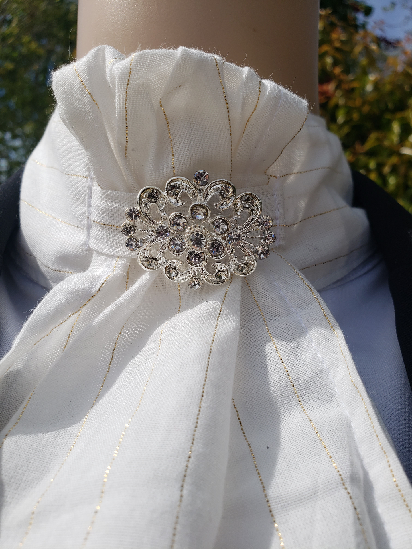 Silver Oval Rosette Stock Pin